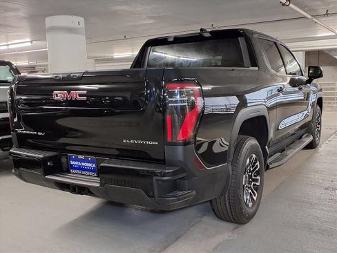 Used 2026 GMC Sierra EV Elevation AWD/4WD image 8