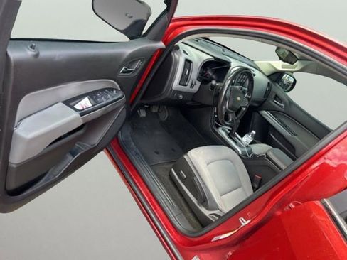Used 2016 Chevrolet Colorado LT w/ LT Convenience Package image 19