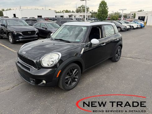 Used 2011 MINI Cooper Countryman S FWD image 1