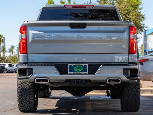 Used 2025 Chevrolet Silverado 1500 RST AWD/4WD image 5