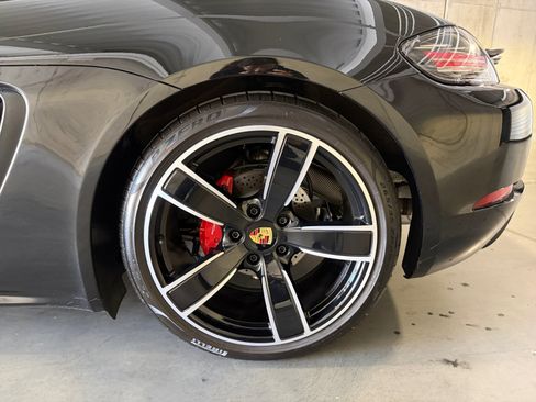 Certified 2025 Porsche 718 Boxster S RWD image 20