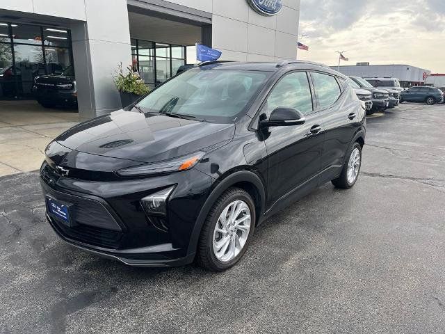 Used 2023 Chevrolet Bolt EUV LT w/ Driver Confidence Package FWD image 1