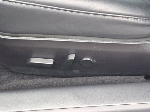 Used 2019 Tesla Model 3 Performance image 25