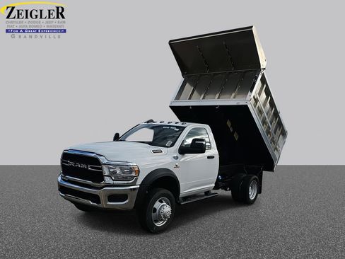 New 2024 RAM 4500 Tradesman image 36