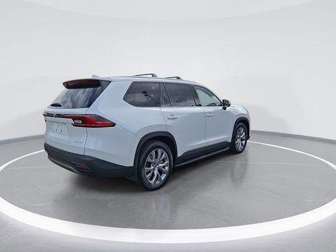 Used 2025 Toyota Grand Highlander Limited image 9