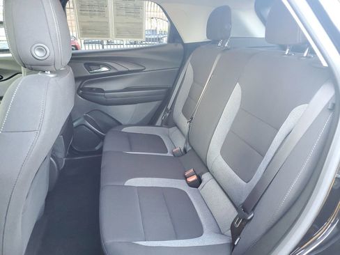 Used 2023 Chevrolet TrailBlazer LT image 12