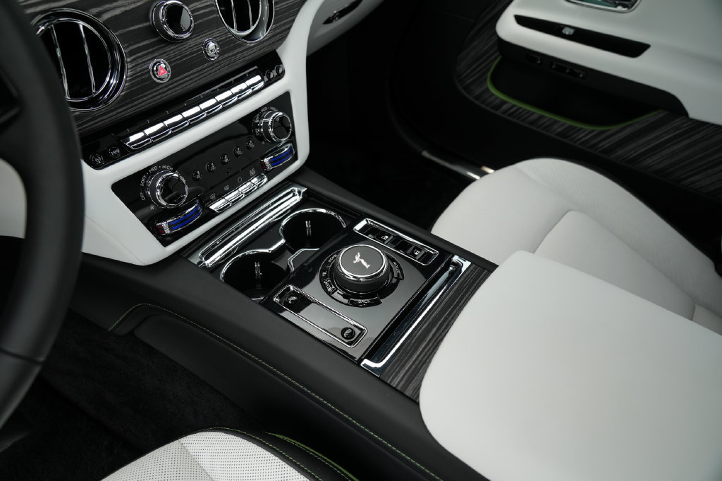Used 2024 Rolls-Royce Spectre w/ Spectre Launch Package AWD/4WD image 26