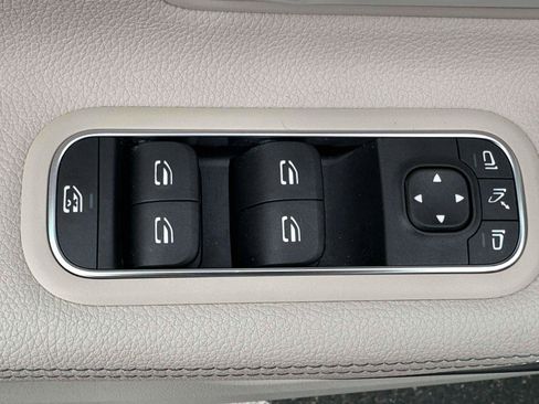 Certified 2022 Mercedes-Benz A 220 4MATIC image 13