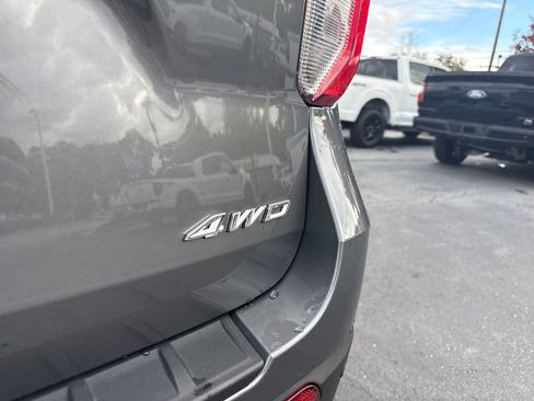 Used 2023 Ford Explorer XLT w/ Equipment Group 202A image 9