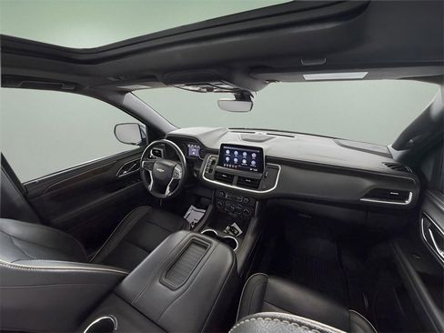 Used 2021 Chevrolet Tahoe Premier w/ Premium Package image 27