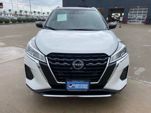 Certified 2024 Nissan Kicks SV FWD image 2