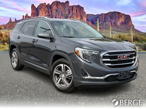 Used 2021 GMC Terrain SLT w/ Infotainment Package II image 3
