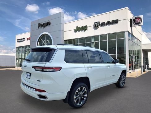 Used 2023 Jeep Grand Cherokee L Overland AWD/4WD image 2