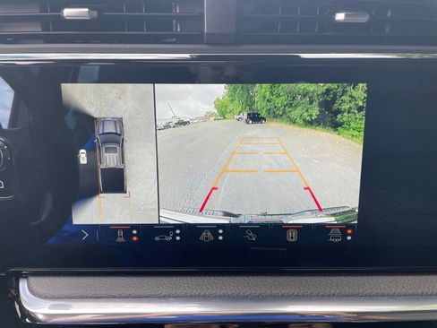 Used 2024 GMC Sierra 1500 Denali w/ Technology Package AWD/4WD image 26