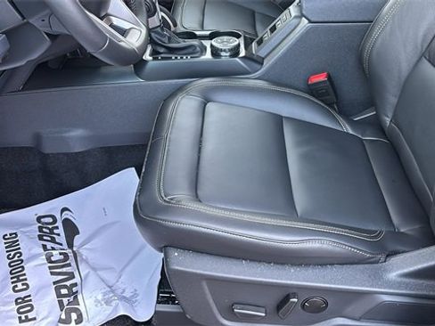 New 2025 Ford Bronco Badlands image 25