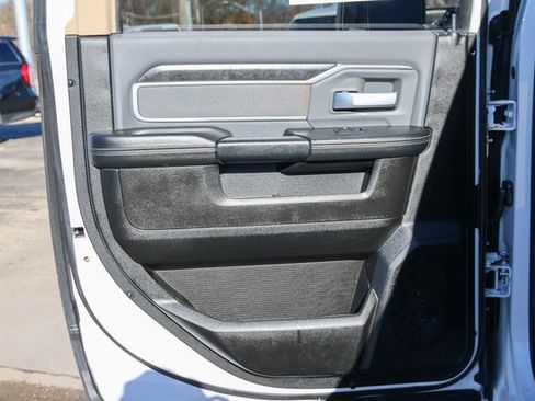 Used 2019 RAM 2500 Big Horn image 12