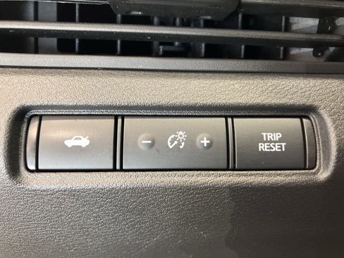 Used 2023 Nissan Altima 2.5 SV image 13