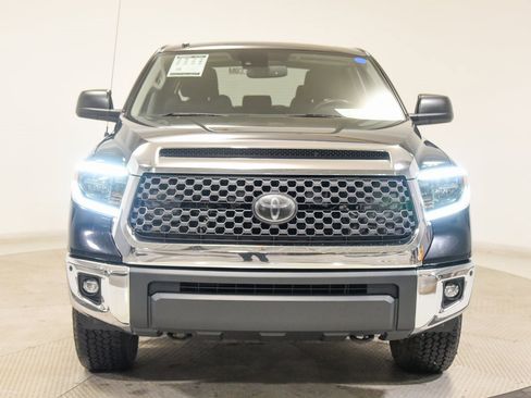 Used 2018 Toyota Tundra SR5 image 3