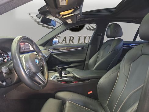 Used 2019 BMW 540i w/ M Sport Package image 9