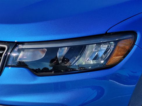 New 2026 Jeep Compass Latitude image 5