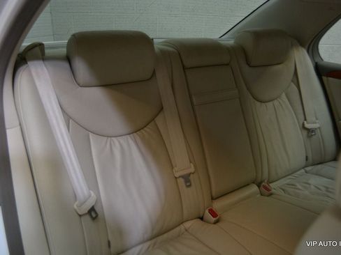 Used 2001 Lexus LS 430 RWD image 37