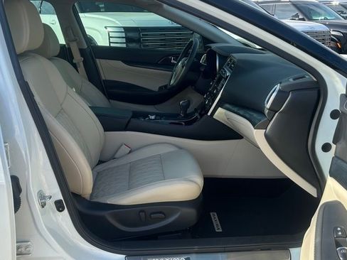 Used 2019 Nissan Maxima Platinum w/ Sport Mat Group image 30