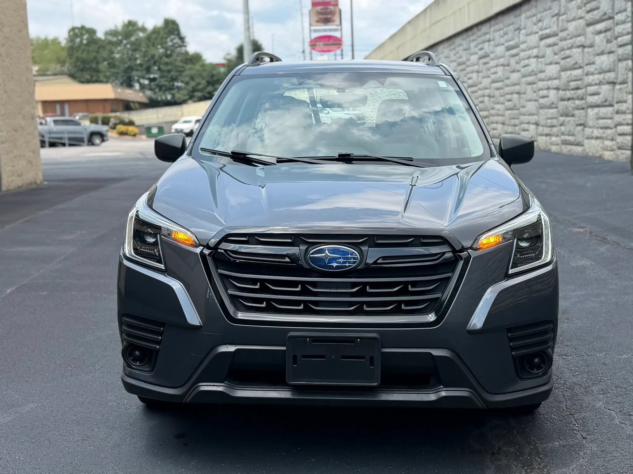 Used 2023 Subaru Forester AWD/4WD image 5