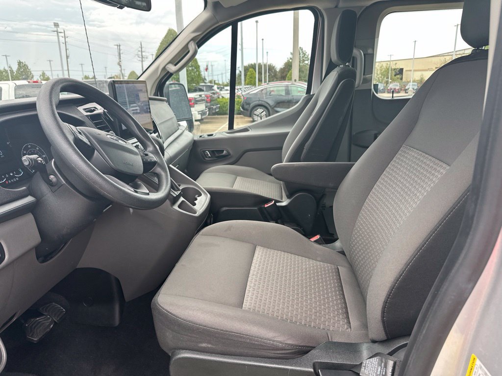 Used 2025 Ford Transit 350 XLT RWD image 3