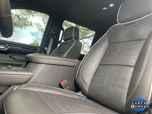 Used 2025 GMC Sierra 2500 AT4X image 25