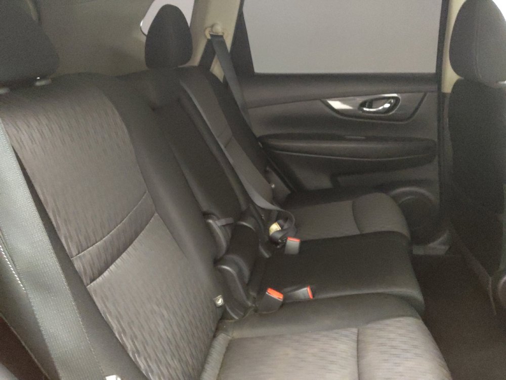 Used 2020 Nissan Rogue SV AWD/4WD image 19