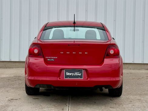 Used 2014 Dodge Avenger SE image 5