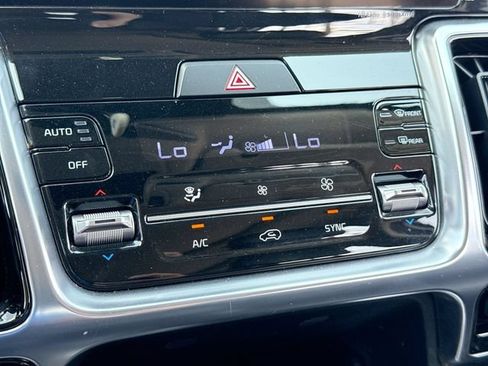 Used 2022 Kia Sorento SX FWD image 19
