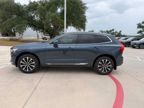 Certified 2023 Volvo XC60 B5 Plus w/ Climate Package image 3