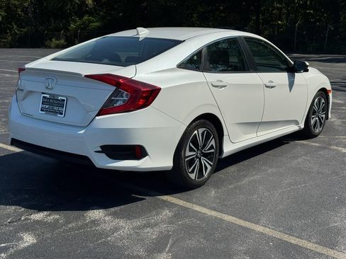 Used 2017 Honda Civic EX-L image 4