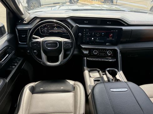 Used 2024 GMC Sierra 2500 Denali AWD/4WD image 14