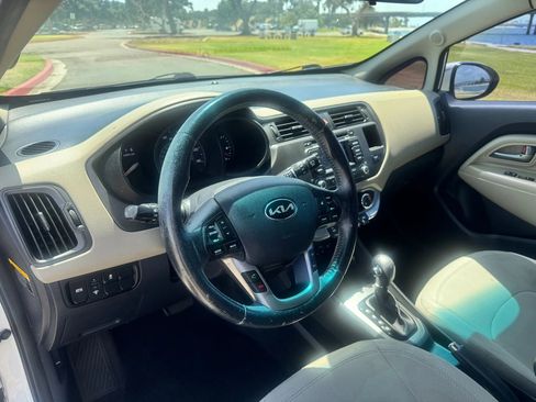 Used 2013 Kia Rio EX w/ Convenience Pkg FWD image 15