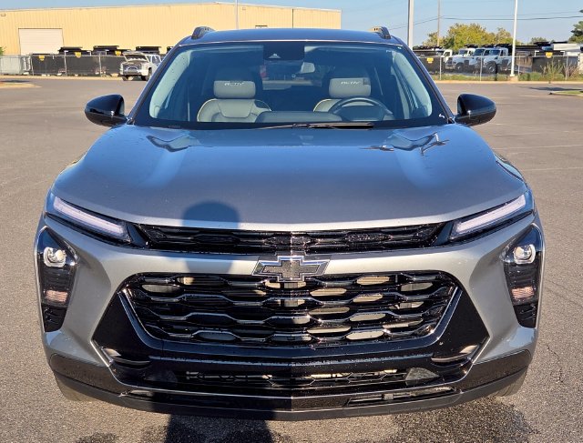 Used 2025 Chevrolet Trax ACTIV FWD image 6