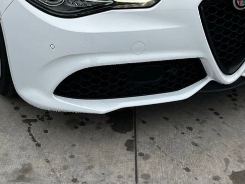 Used 2022 Alfa Romeo Giulia Veloce image 9