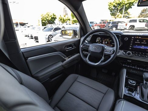 New 2026 Chevrolet Colorado ZR2 w/ ZR2 Bison Edition AWD/4WD image 28