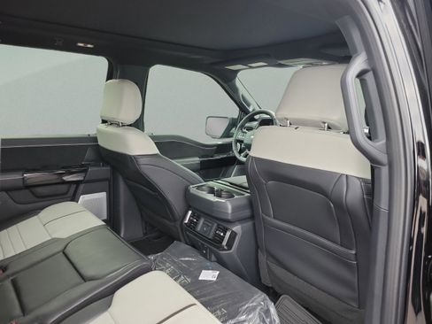 New 2025 Ford F150 Lightning Platinum image 25