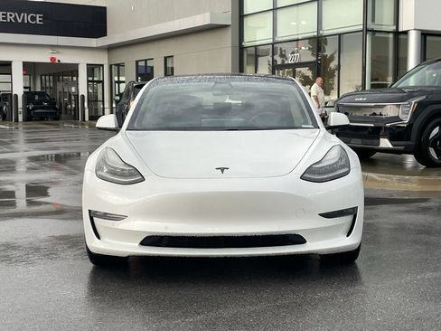Used 2020 Tesla Model 3 Long Range image 2