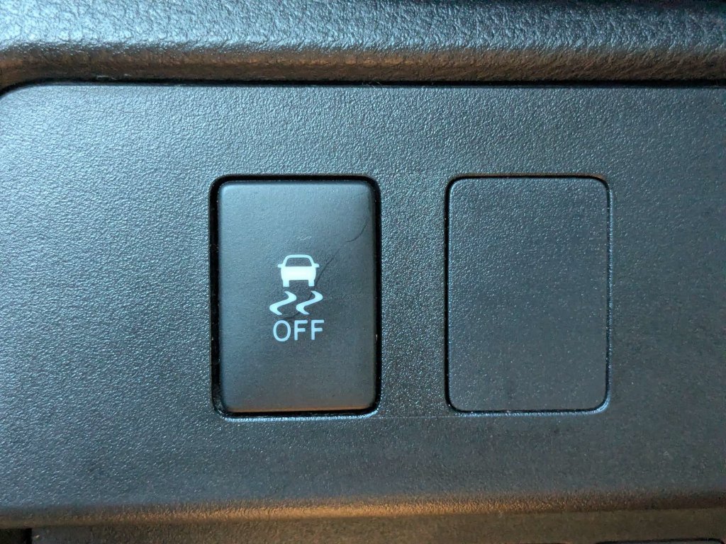 Used 2022 Toyota Tacoma SR RWD image 19