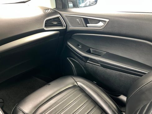 Used 2024 Ford Edge SEL w/ Convenience Package AWD/4WD image 11