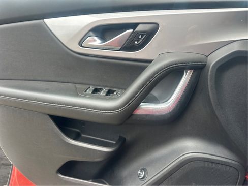 Used 2021 Chevrolet Blazer LT FWD image 28