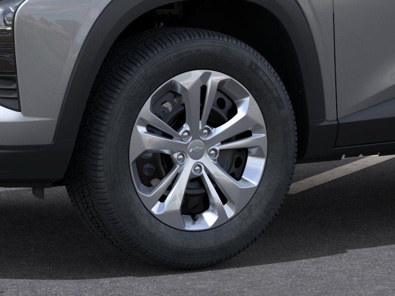Used 2026 Chevrolet Trax LS FWD image 9