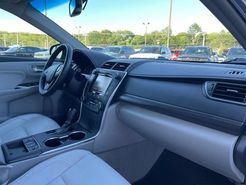 Used 2015 Toyota Camry XLE FWD image 26