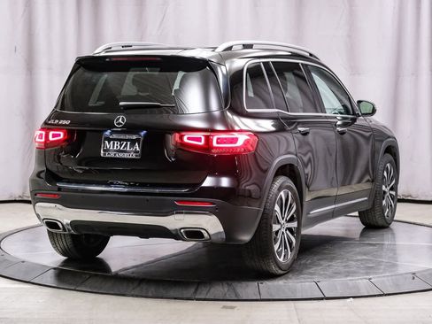 Certified 2023 Mercedes-Benz GLB 250 image 4