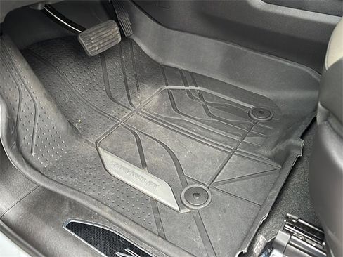 Used 2025 Chevrolet Silverado 1500 ZR2 w/ Technology Package image 18