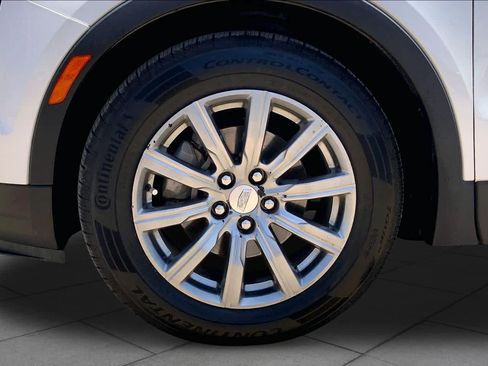Used 2019 Cadillac XT4 Premium Luxury FWD image 11