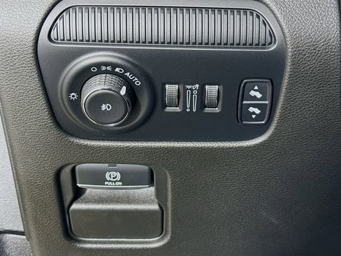 Used 2023 Jeep Wagoneer Series II image 10